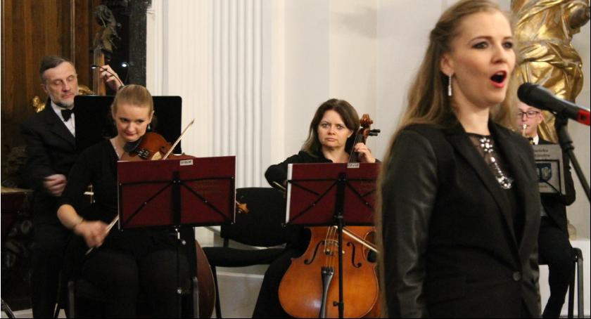 Patriotyczny koncert Łowickiej Orkiestry Kameralnej 