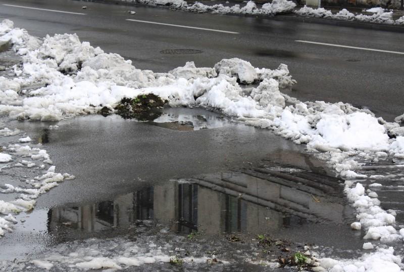Skutki wczorajaszych opadów śniegu