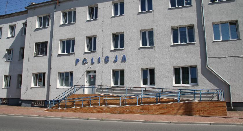 Policjanci z Łowicza poszukują złodziei. Publikujemy ich zdjęcia