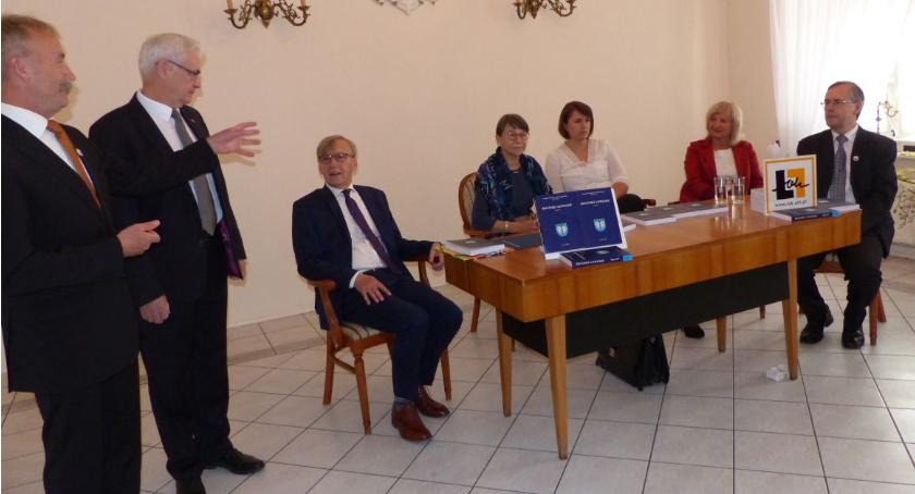 Jest już dostępny XV tom Roczników Łowickich