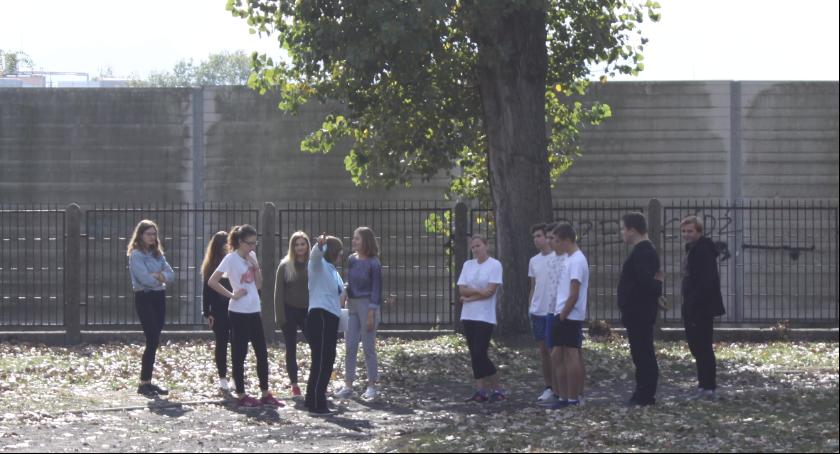 Zagłosuj na największy z projektów w BO - Boisko wielofunkcyjnego w Łowiczu 