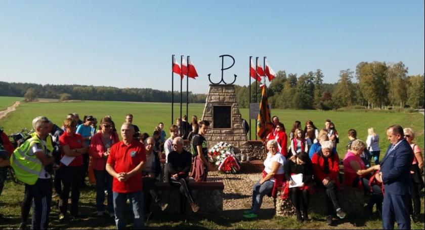 Po raz 13 wyruszyli Szlakiem Cichociemnych Żołnierzy AK