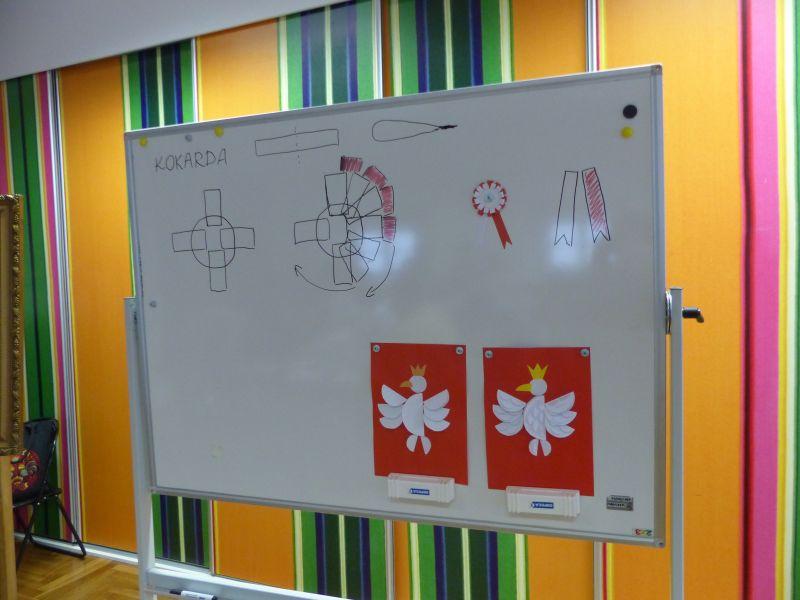 Powstały kokardy narodowe i godła państwowe