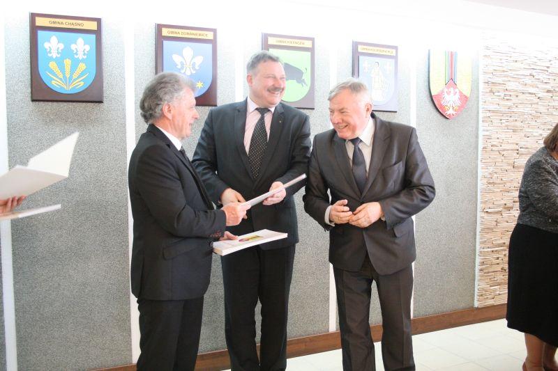 Władze powiatu uhonorowały sportowców i trenerów