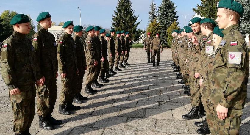 ZSP 1: Musztra pod okiem żołnierzy I BKP