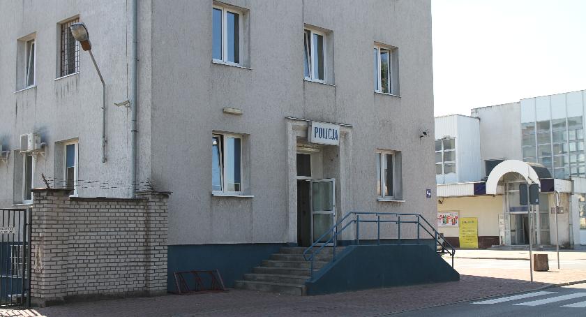 Kolejni nietrzeźwi kierowcy na drogach powiatu łowickiego. Jeden z nich spowodował kolizję