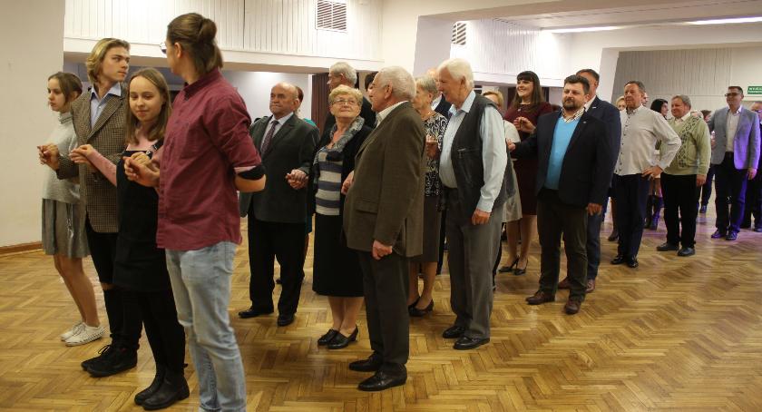 Zabawa andrzejkowa na łowickim Przedmieściu (ZDJĘCIA, VIDEO)