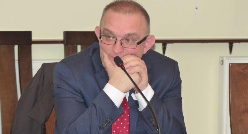 Rada Powiatu Łowickiego ustaliła wysokość pensji starosty