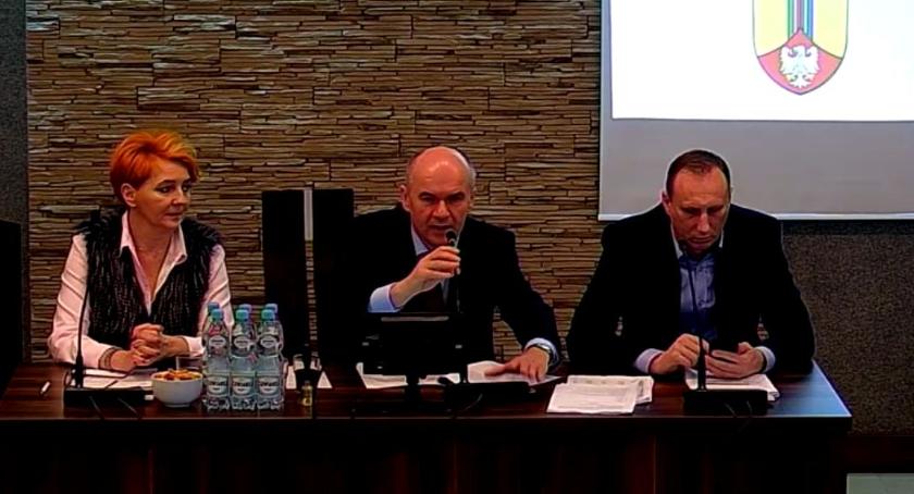 Znamy skład komisji powiatowych. Skład dwóch z nich jest niezgodny z prawem?