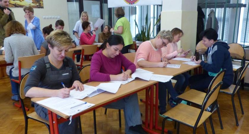 Sprawdź czy jesteś „bliźniakiem genetycznym” Adama Buczka 