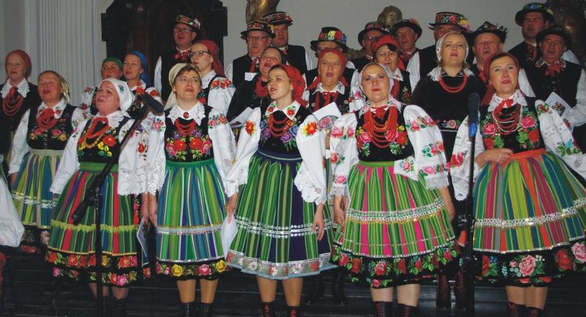 Wspólne kolędowanie z Zespołem Śpiewaczym Ksinzoki