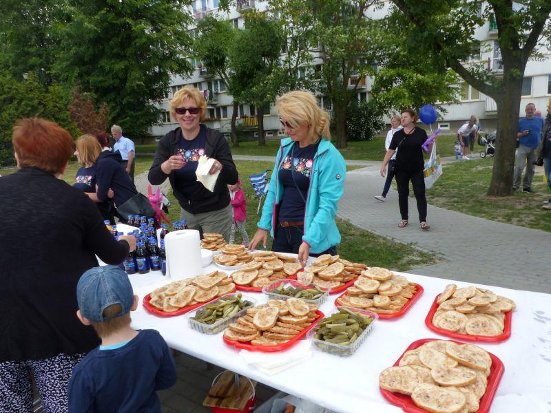 Trwa piknik rodzinny na Starzyńskiego