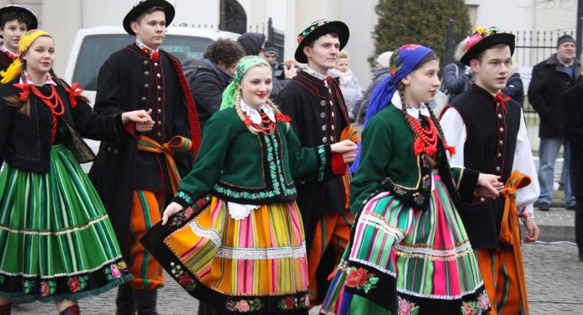 Maturzyści zatańczą poloneza na Starym Rynku
