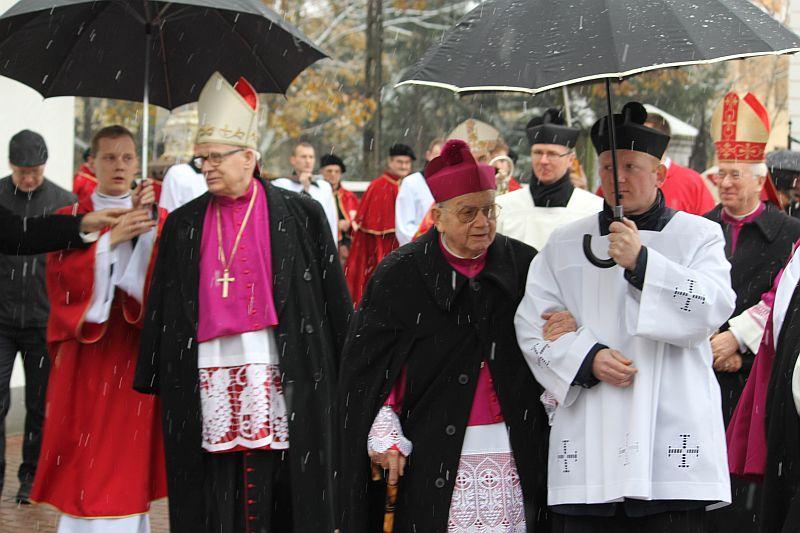 Podążyli za relikwiami swojej patronki