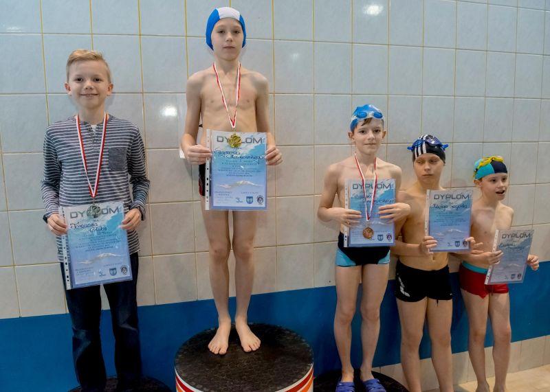 Po raz 13 ucziowie szkół podstawowych rywalizowali na pływalni