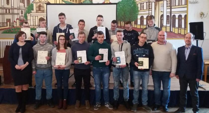 Uczniowie ZSP nr  1 rozwijają kompetencje zawodowe w branży mechatronicznej i samochodowej