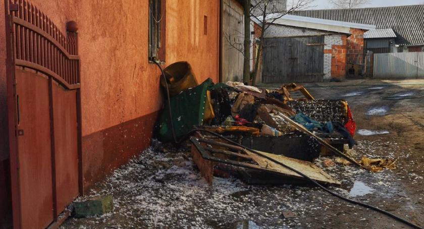 Dwa pożary w Łowickiem. Jedna osoba poszkodowana, starty szacowane na ok. 150 tys. zł
