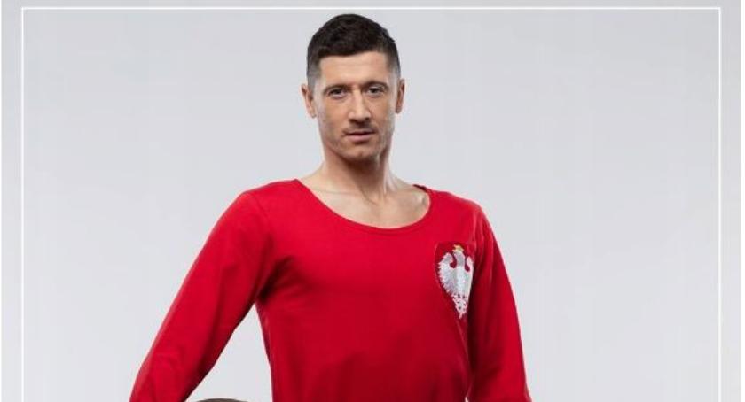 Piłkarska drużyna retro z Łowicza zachęca do udziału w charytatywnej licytacji