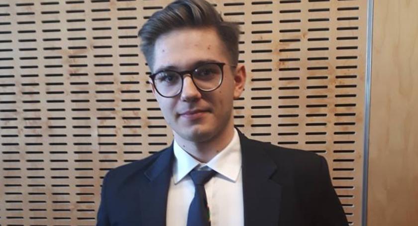 Uczniowie ze szkół w Łowickiem wśród finalistów etapu okręgowego XIV Olimpiady Przedsiębiorczości