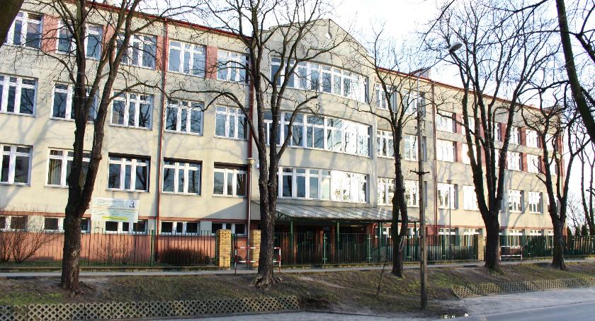 Jesienią podwójny nabór do szkół średnich. Jakie kierunki kształcenia oferują powiatowe szkoły?
