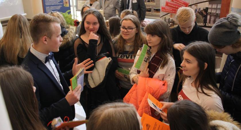 Zaproszenie na XIX Targi Edukacyjne w Łowiczu