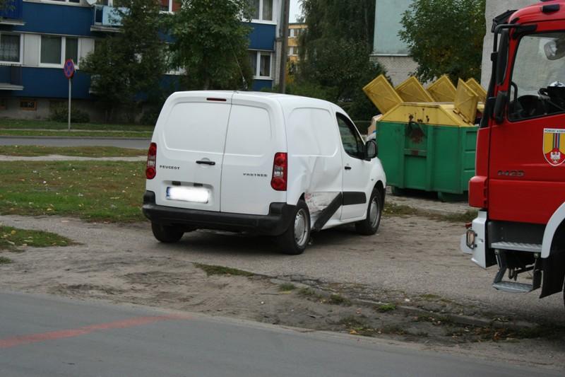 Zderzenie samochodów przy SP 2