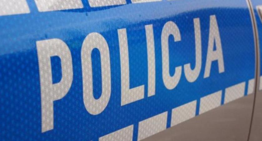 Wypadek w Kompinie. Kierowca stracił panowanie nad autem
