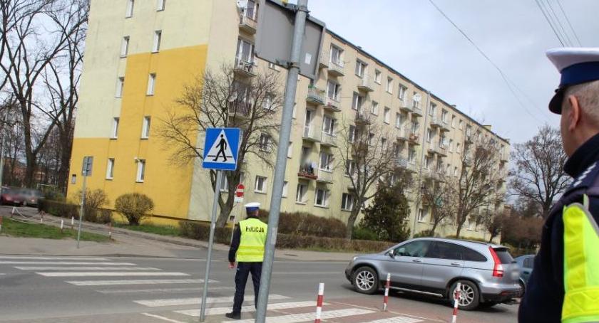 Łowicz: policyjna akcja „Na Drodze – Patrz i Słuchaj”
