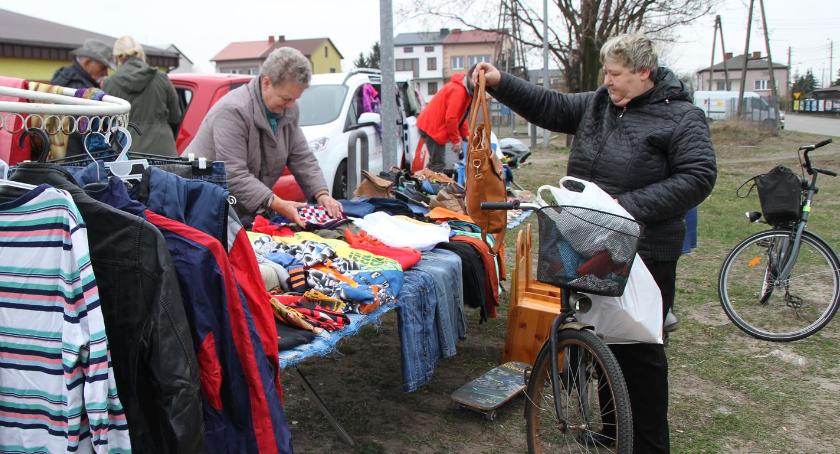 Łowicka wyprzedaż garażowa na Górkach (ZDJĘCIA)