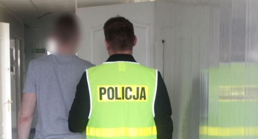 Podpalił mieszkanie w centrum Łowicza. Grozi mu 5 lat więzienia