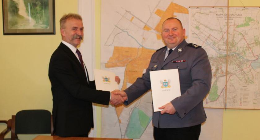 Od kwietnia więcej pieszych patroli w Łowiczu 