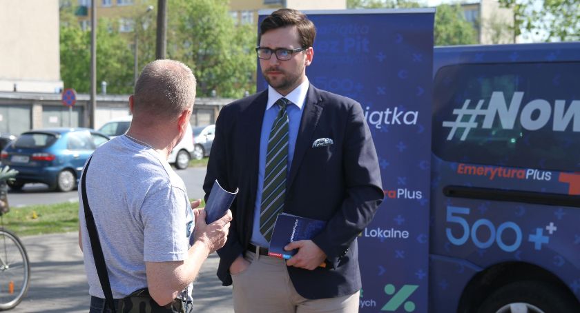 Bus rządowego programu #NowaPiątka w Łowiczu (VIDEO)