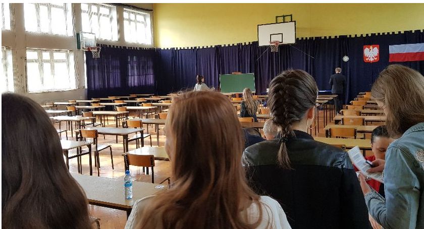 Matura 2019: Alarmy bombowe w łowickich szkołach - AKTUALIZACJA 
