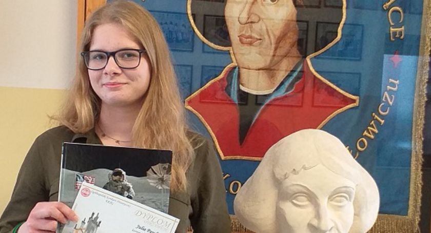 I miejsce w kraju uczennicy II LO w Łowiczu w konkursie historycznym