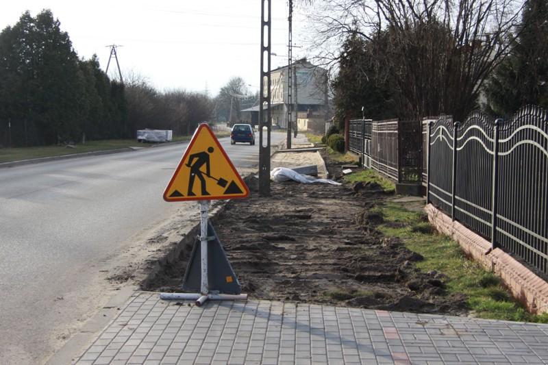 Powstanie chodnik przy ul. Nadbzurzańskiej