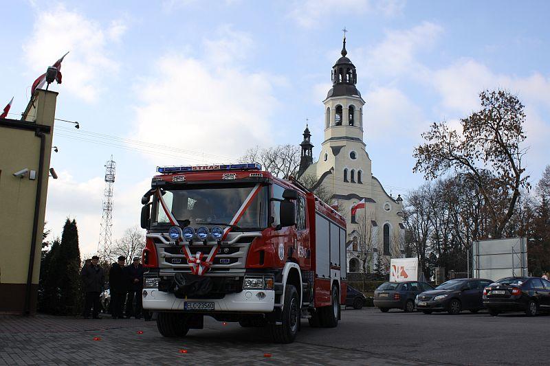 Druhowie z Domaniewic doczekali się nowego wozu