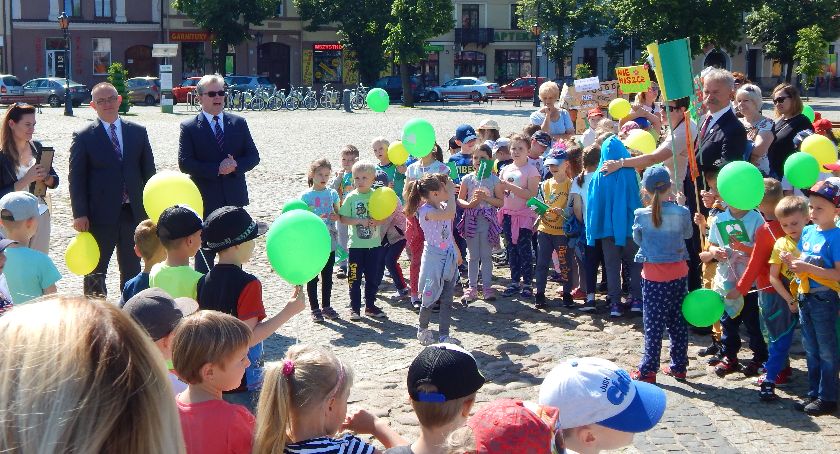 Happening z okazji Światowego Dnia bez Tytoniu w Łowiczu