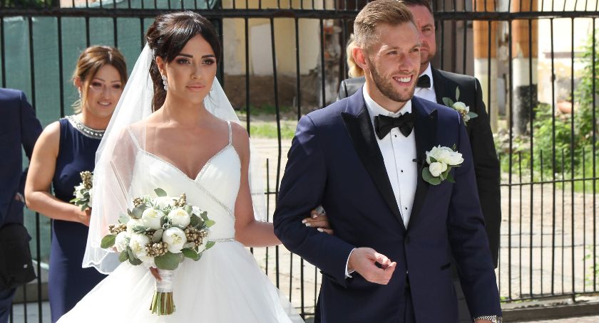 Maciej Rybus poślubił Lanę w kościele św. Leonarda w Łowiczu (ZDJĘCIA)