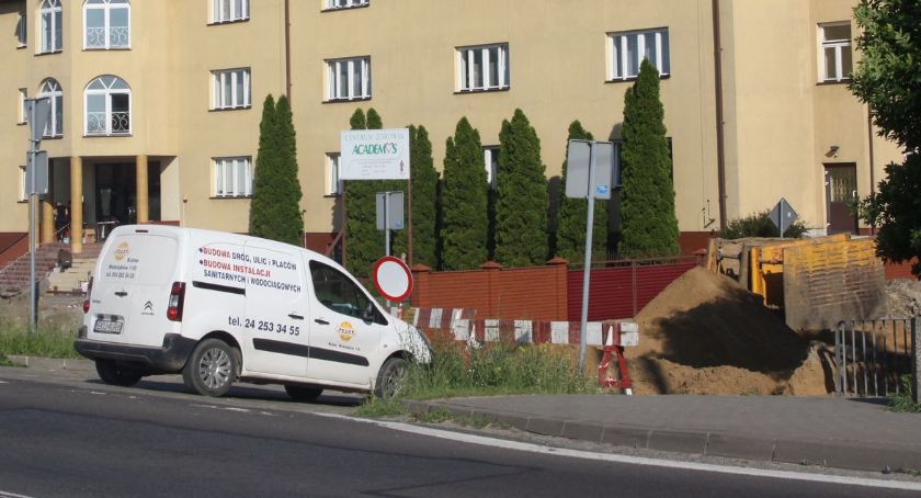Ulica Iłowska będzie zamknięta jeszcze przez kilka dni
