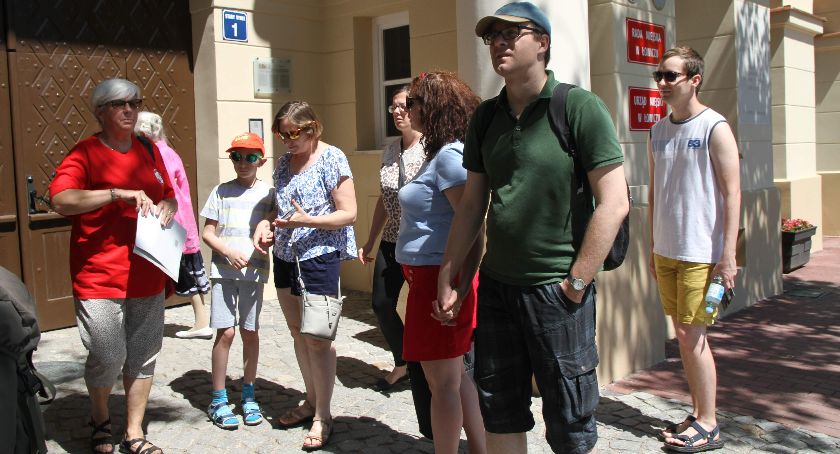 Ruszyły niedzielne spacery z przewodnikiem PTTK w Łowiczu 