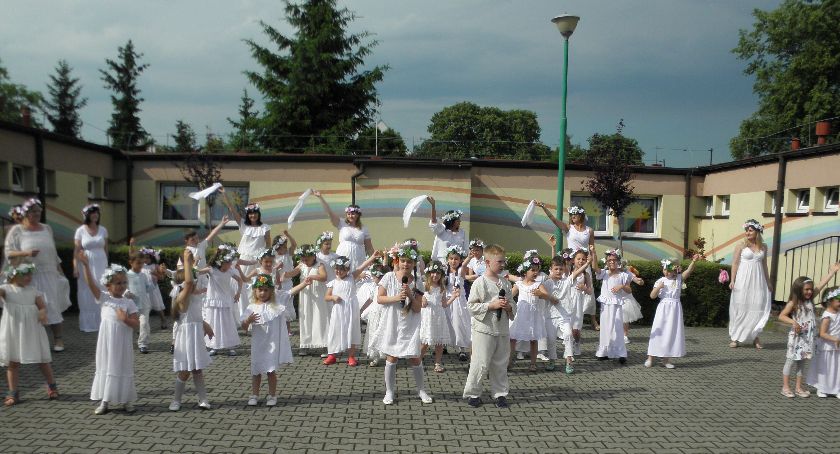 Piknik rodzinny w Przedszkolu Nr 2 w Łowiczu 