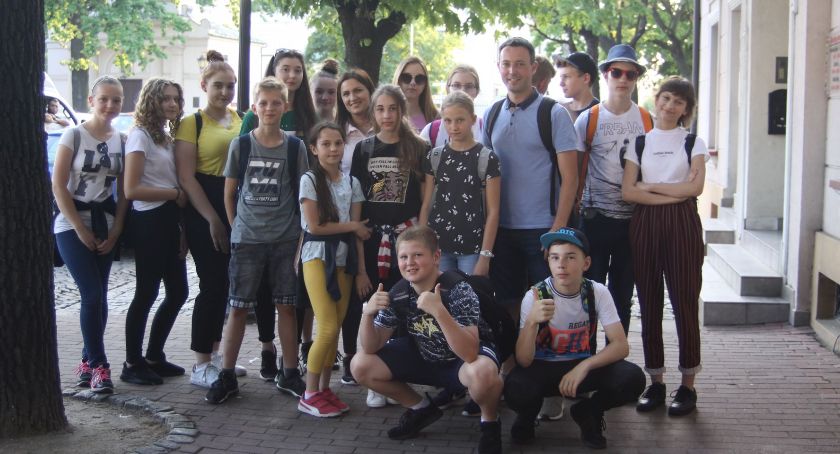 VI Łowicki Rajd Nocny „W poszukiwaniu kwiatu paproci” (ZDJĘCIA)