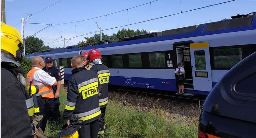 Nietypowa interwencja strażaków pod Łowiczem. Zostali poproszeni o udzielenie pomocy pasażerom pociągu