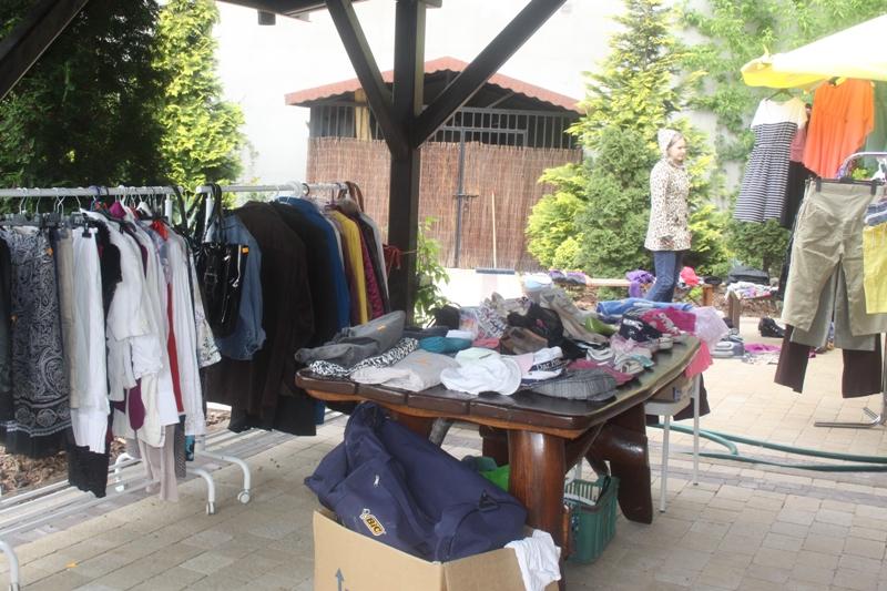 Garażowych wyprzedaży ciąg dalszy