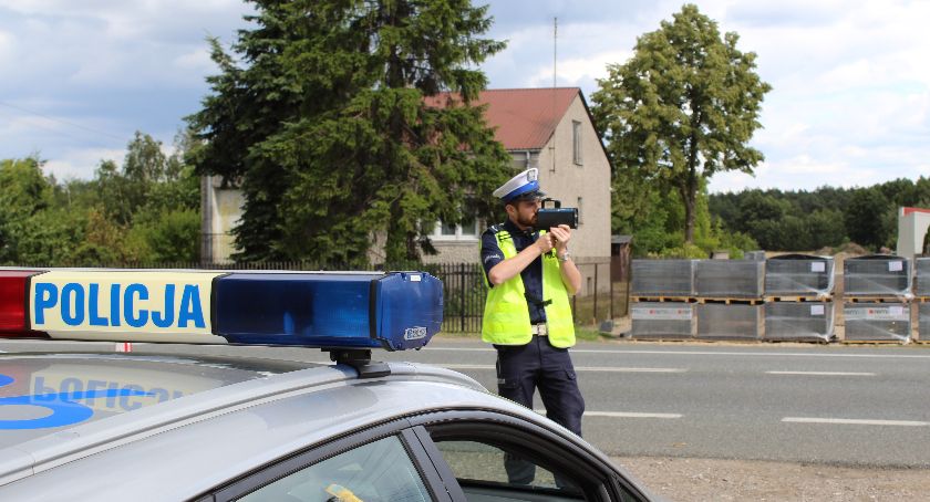 Jechała 106 km/h w terenie zabudowanym. Straciła prawo jazdy na 3 miesiące