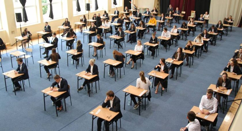 Matura 2019 w Łowickiem. Dwie szkoły ze 100-procentową zdawalnością