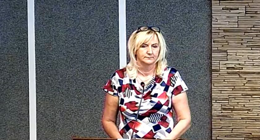 Mnożą się pytania w sprawie nowej dyrektora PCPR w Łowiczu