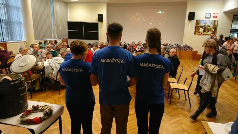 Częstowali ciepłym posiłkiem