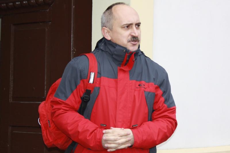 Spacer z historią w tle