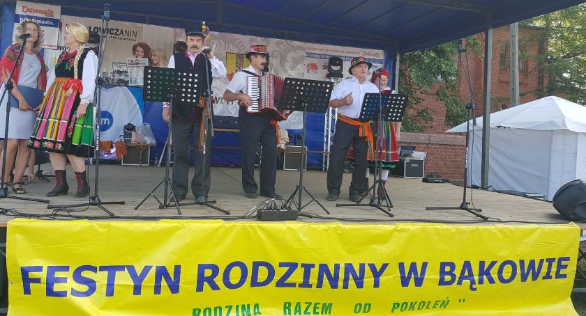 Festyn parafialny w Bąkowie Górnym pod Łowiczem